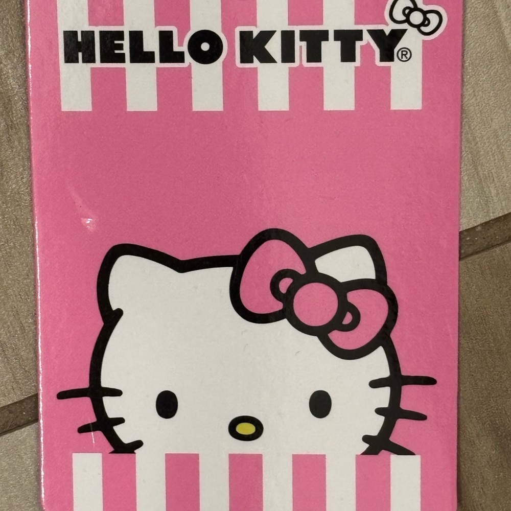NWT Hello Kitty Pink and White Zippered Wallet - Picture 4 of 5